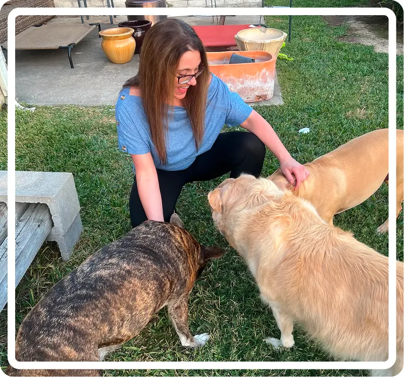 Melissa Ward - Professional dog walker Katy TX